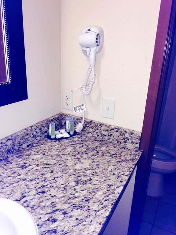 Texan Inn And Suites Tilden Екстер'єр фото